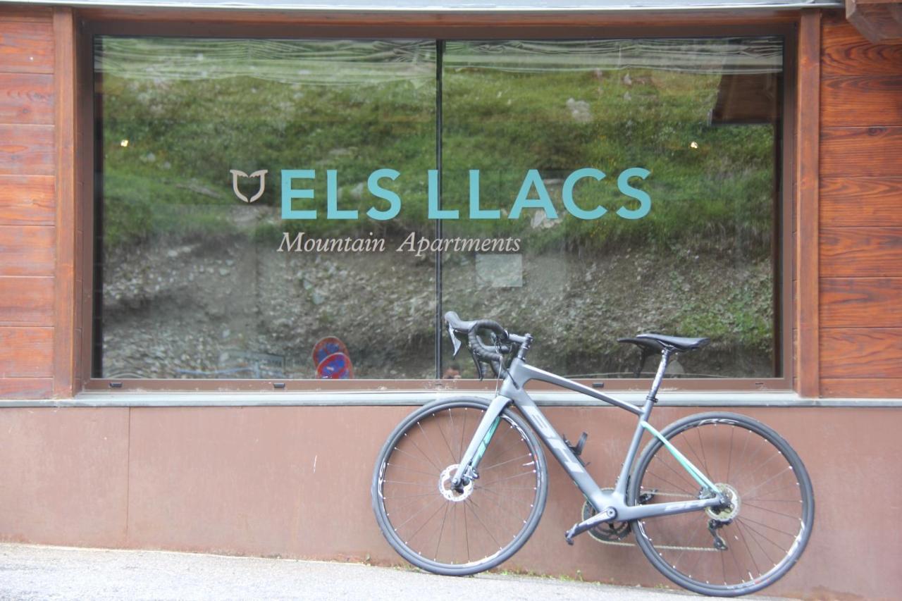 Apartaments Els Llacs Bordes d'Envalira Exteriör bild