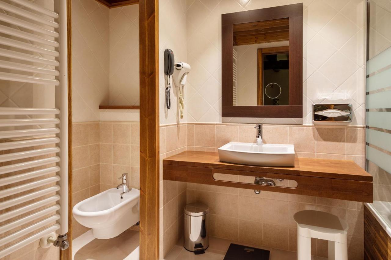 Apartaments Els Llacs Bordes d'Envalira Exteriör bild