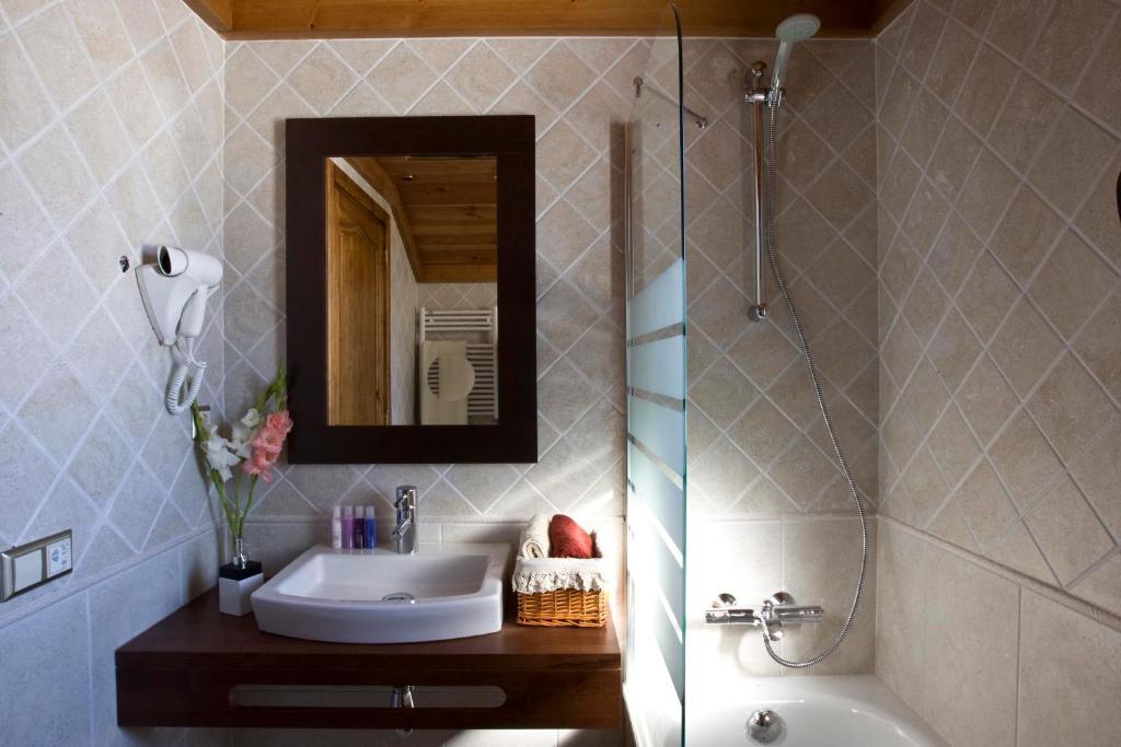 Apartaments Els Llacs Bordes d'Envalira Rum bild